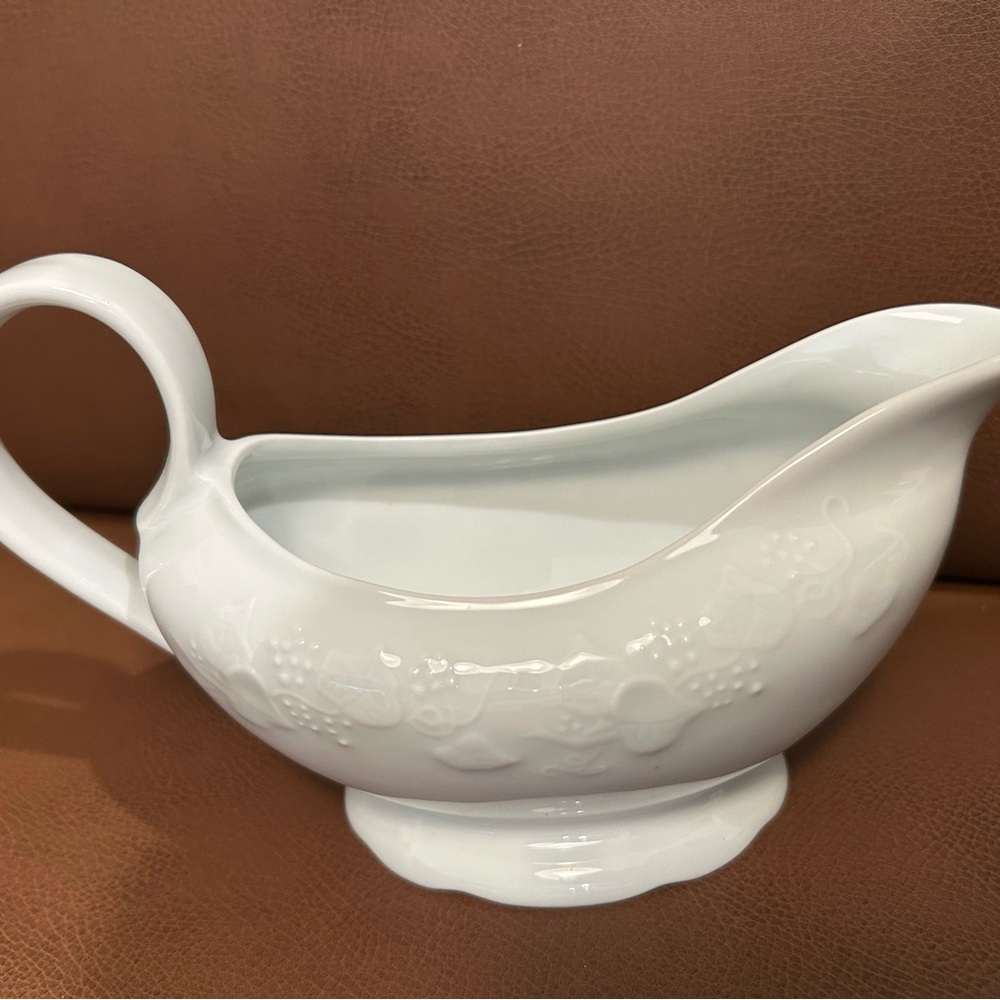 Dansk Ivy Embossed Fruit and Leaves White Gravy Boat